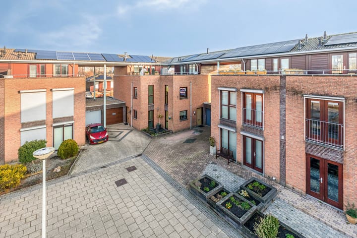 Photo 46 of Okkernoot 12