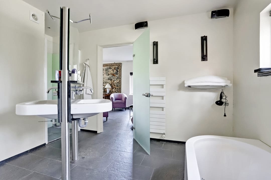 Photo 31 of Bredaseweg 39