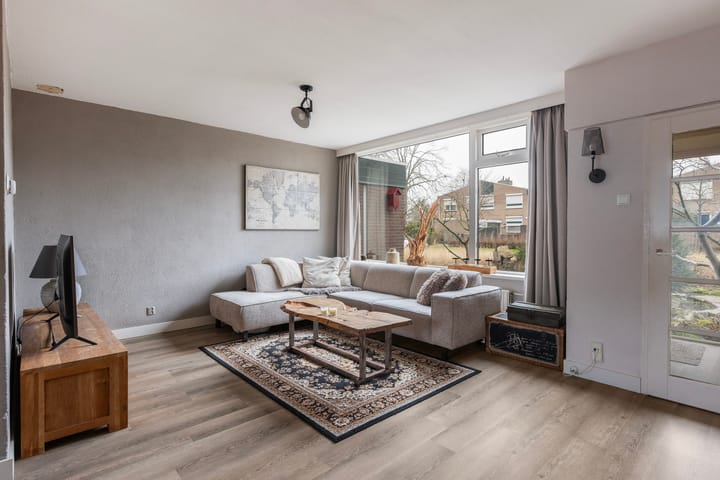 Photo 7 of Burg Henrylaan 8