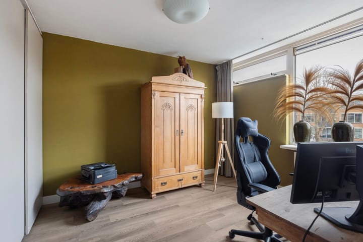 Photo 20 of Burg Henrylaan 8