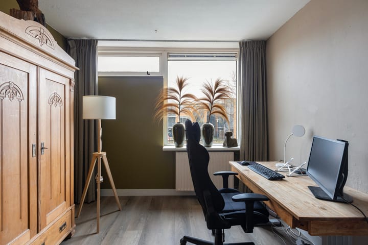 Photo 21 of Burg Henrylaan 8