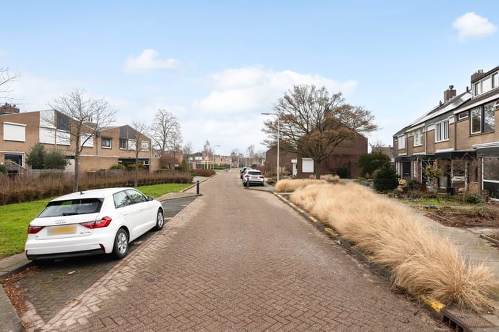 Photo 34 of Burg Henrylaan 8