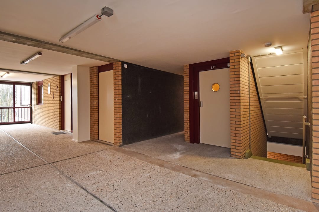 Photo 7 of Passage 36