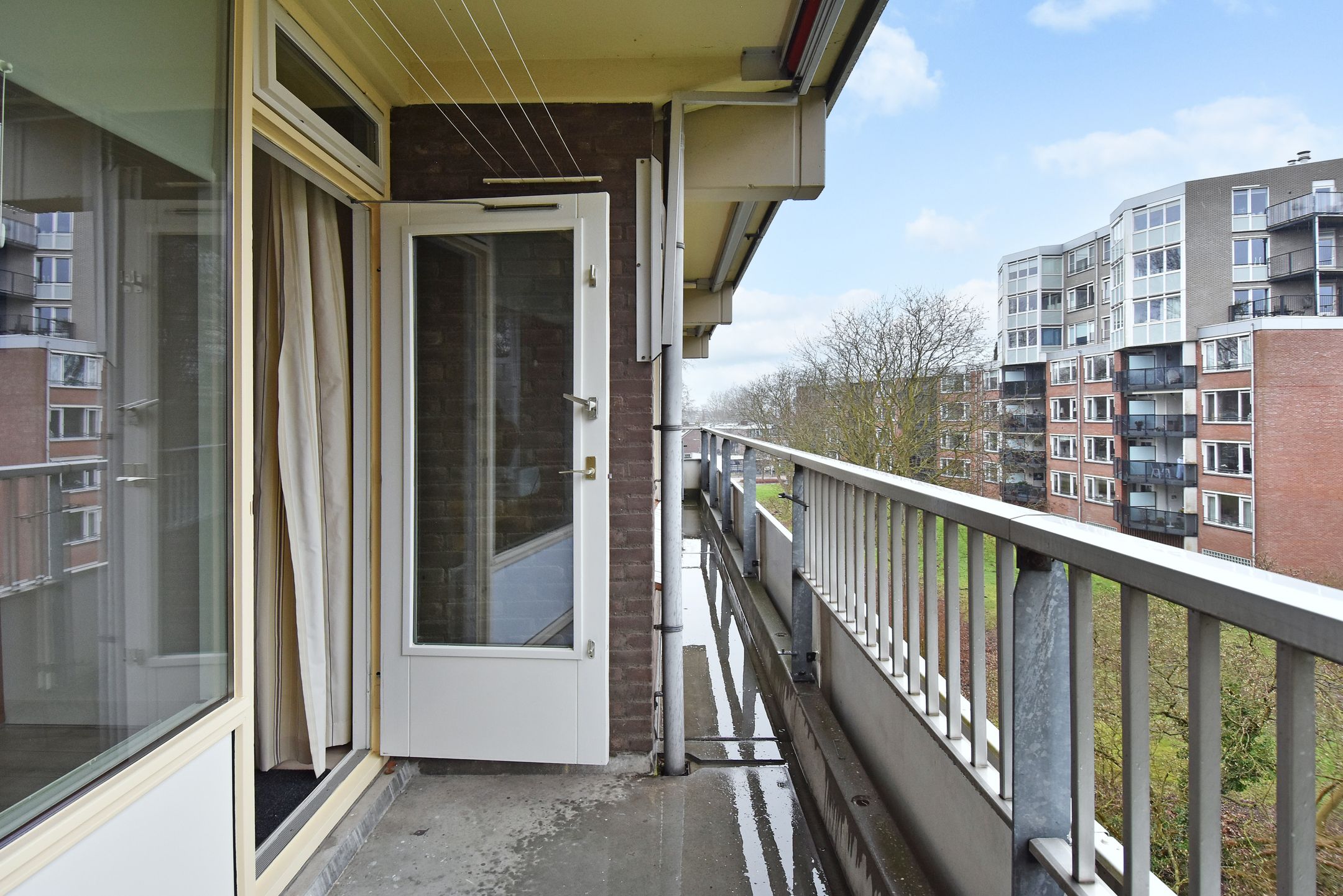 Photo 24 of Passage 36