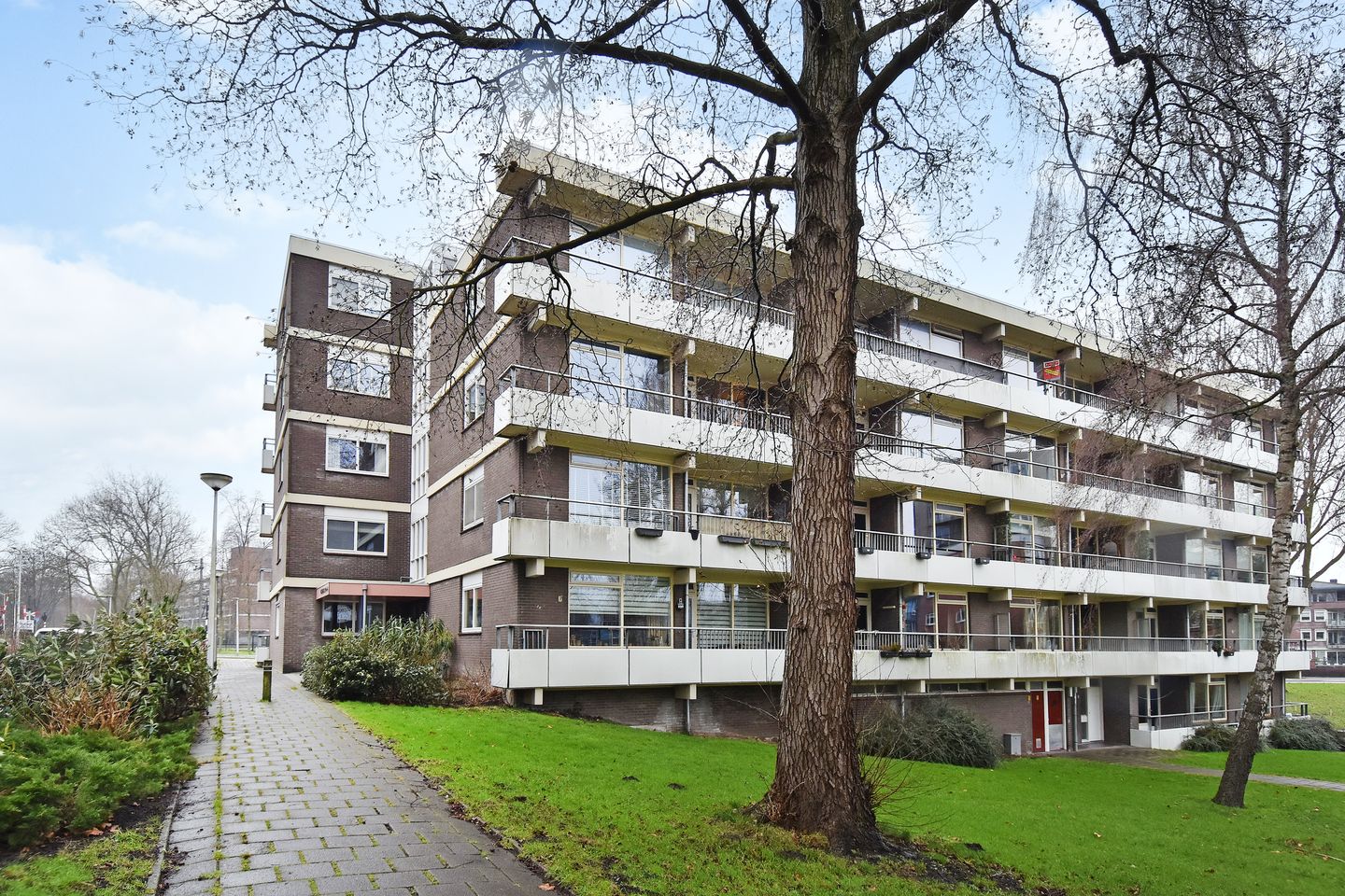 Photo 25 of Passage 36