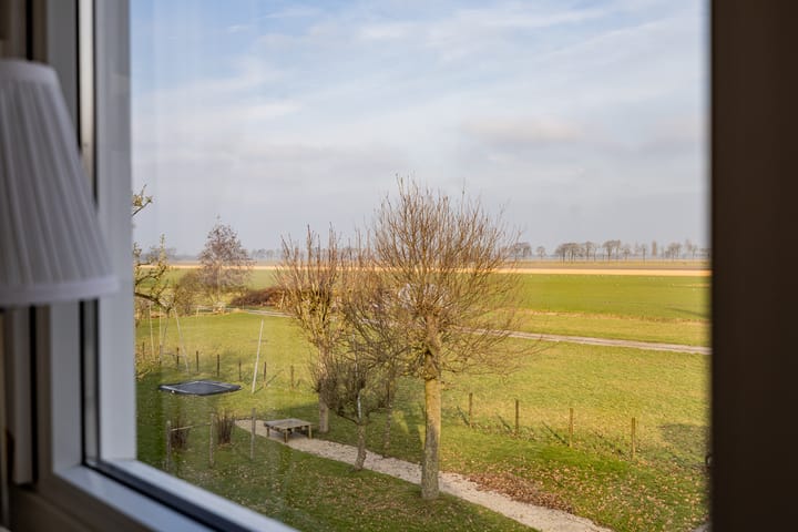 Photo 4 of Middenweg 63