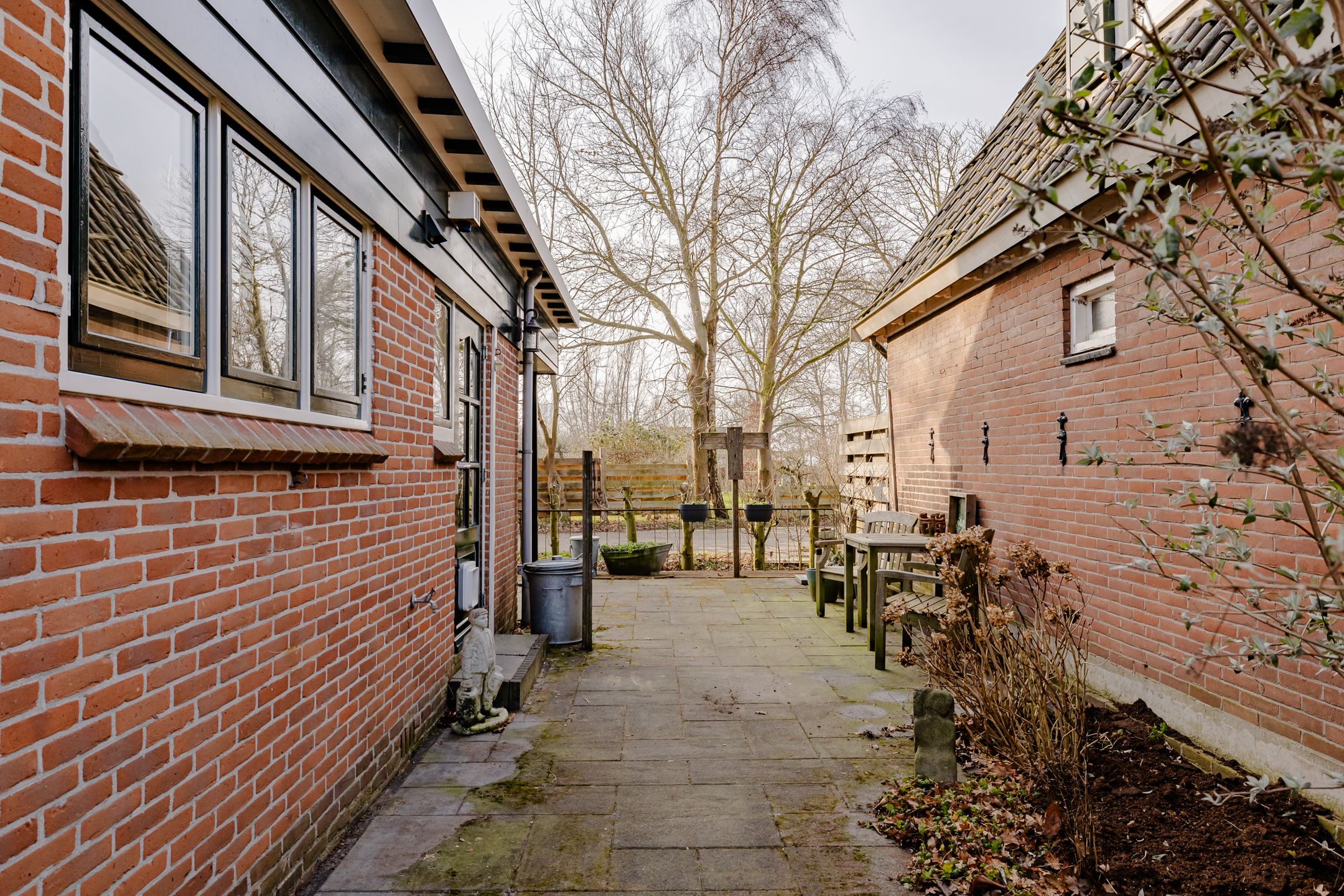 Foto 24 van Middenweg 63