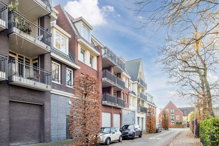 Photo 4 of Branderskamp 57