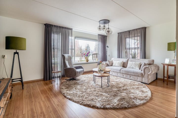 Photo 2 of Azaleastraat 1