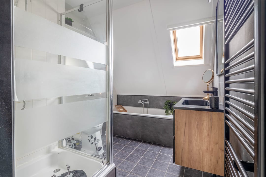 Photo 28 of Azaleastraat 1