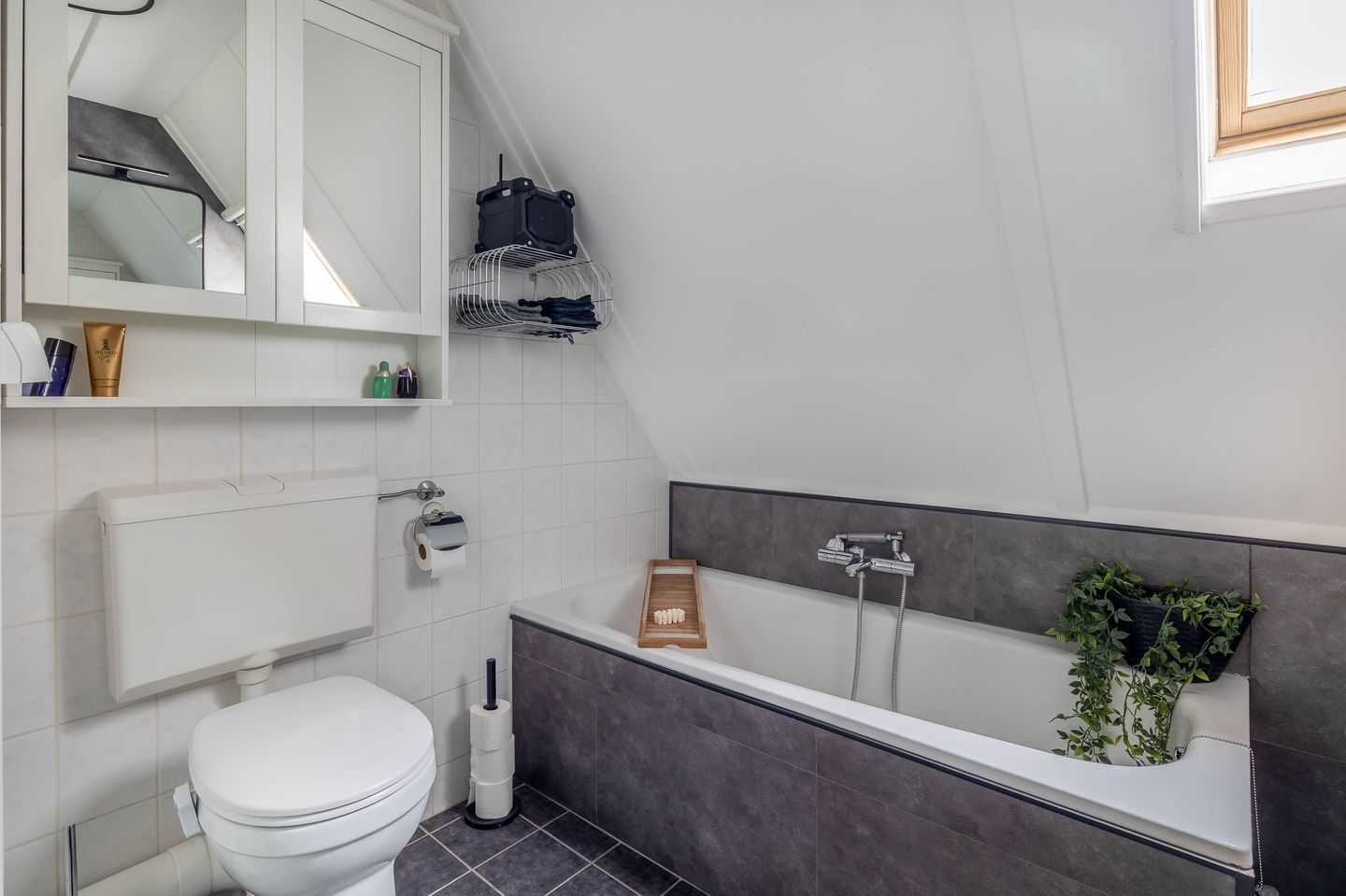 Photo 29 of Azaleastraat 1