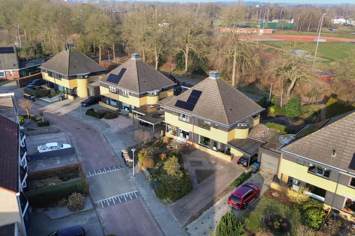 Photo 33 of De wiezeboom 55