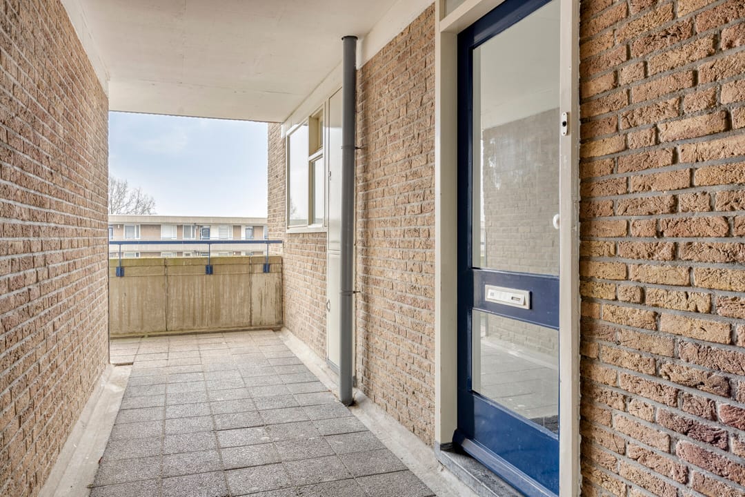 Photo 7 of Aert van Neslaan 610