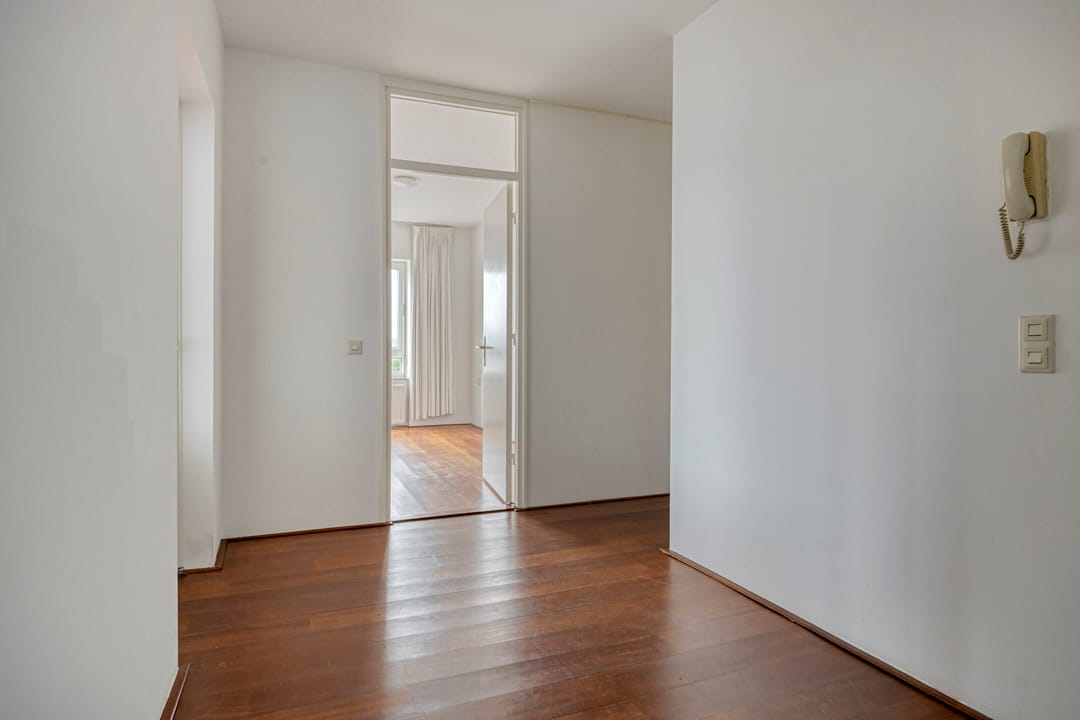 Photo 16 of Aert van Neslaan 610