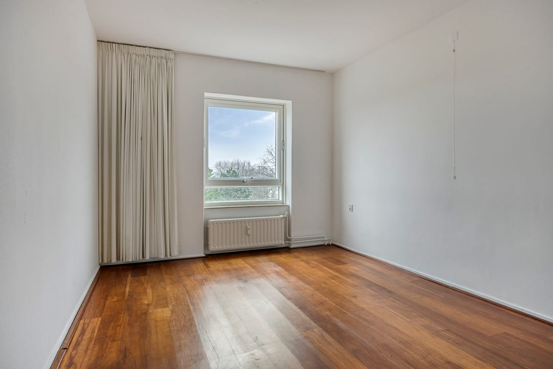 Photo 17 of Aert van Neslaan 610