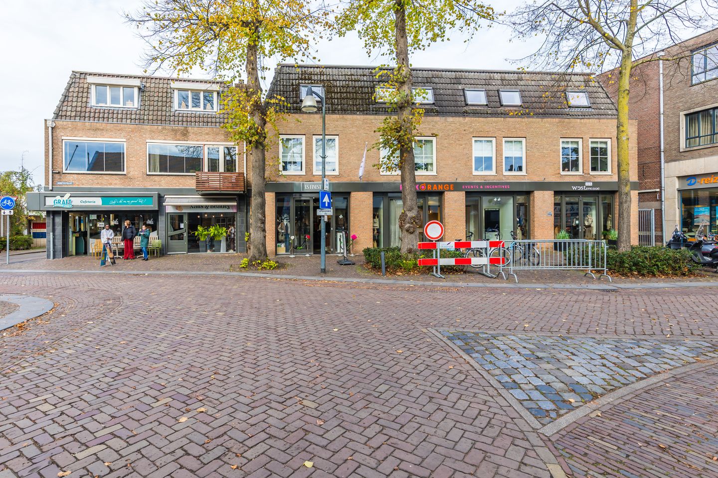 Bekijk foto 4 van Dorpsstraat 1