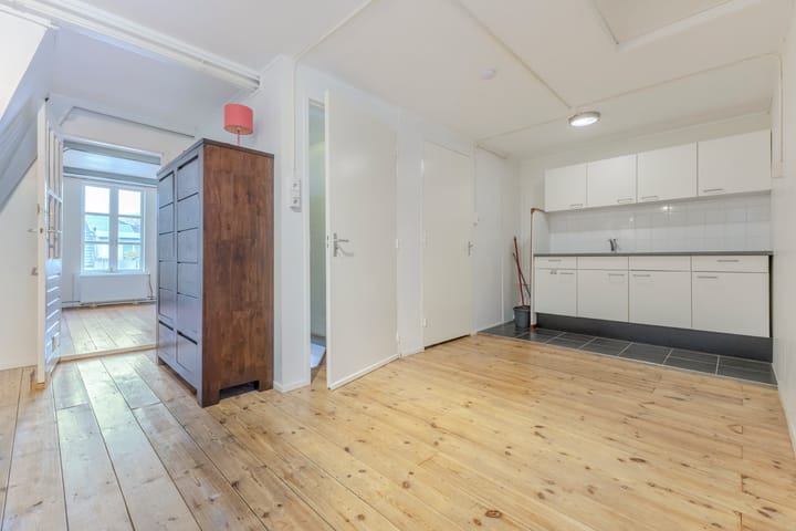 Photo 20 of Krommenieërweg 101