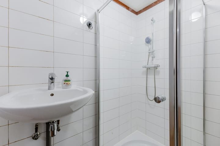 Photo 28 of Krommenieërweg 101