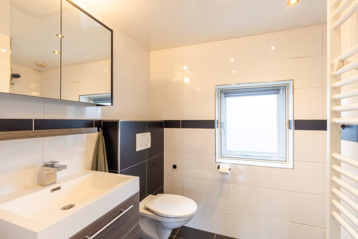 Photo 17 of Frederik Hendrikstraat 24