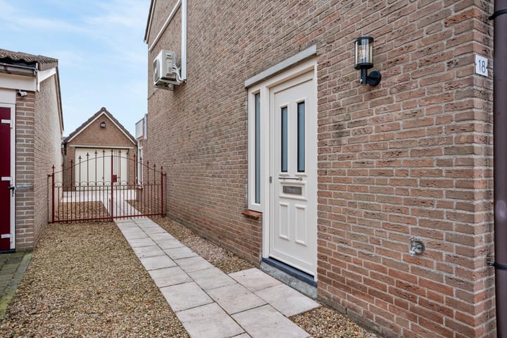 Photo 6 of Prinses Beatrixstraat 18