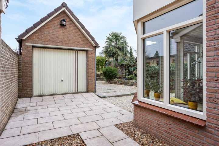 Photo 35 of Prinses Beatrixstraat 18