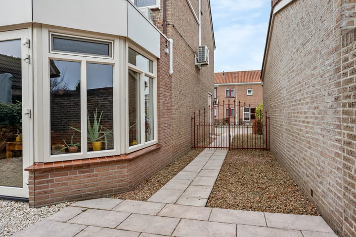 Photo 36 of Prinses Beatrixstraat 18