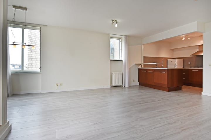 Photo 3 of Torenstraat 145