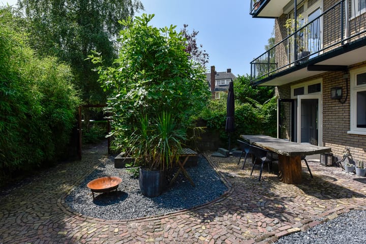 Foto 22 van Albertus Perkstraat 19