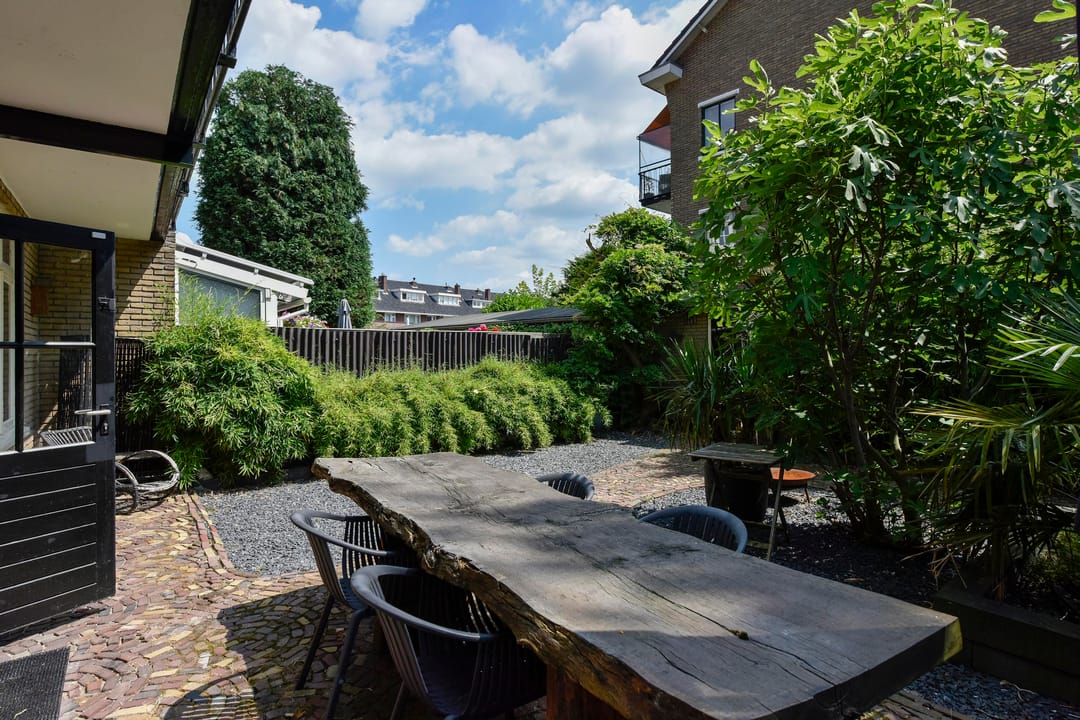 Foto 16 van Albertus Perkstraat 19