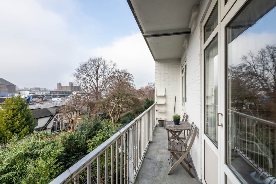 Photo 17 of Van Bossestraat 106-B