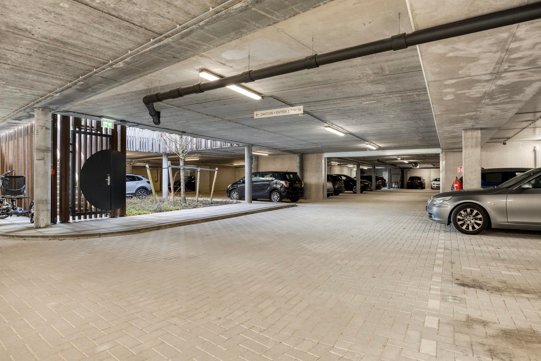 Foto 42 van Victor Beermannhof 8