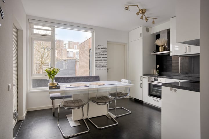 Photo 4 of Spadestraat 33