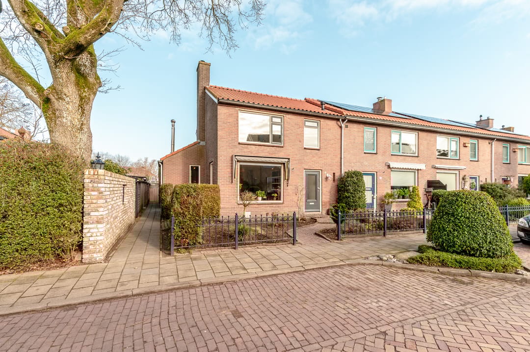 Foto 1 van Julianalaan 19