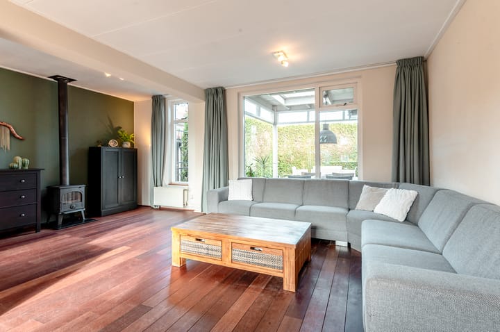 Foto 2 van Julianalaan 19