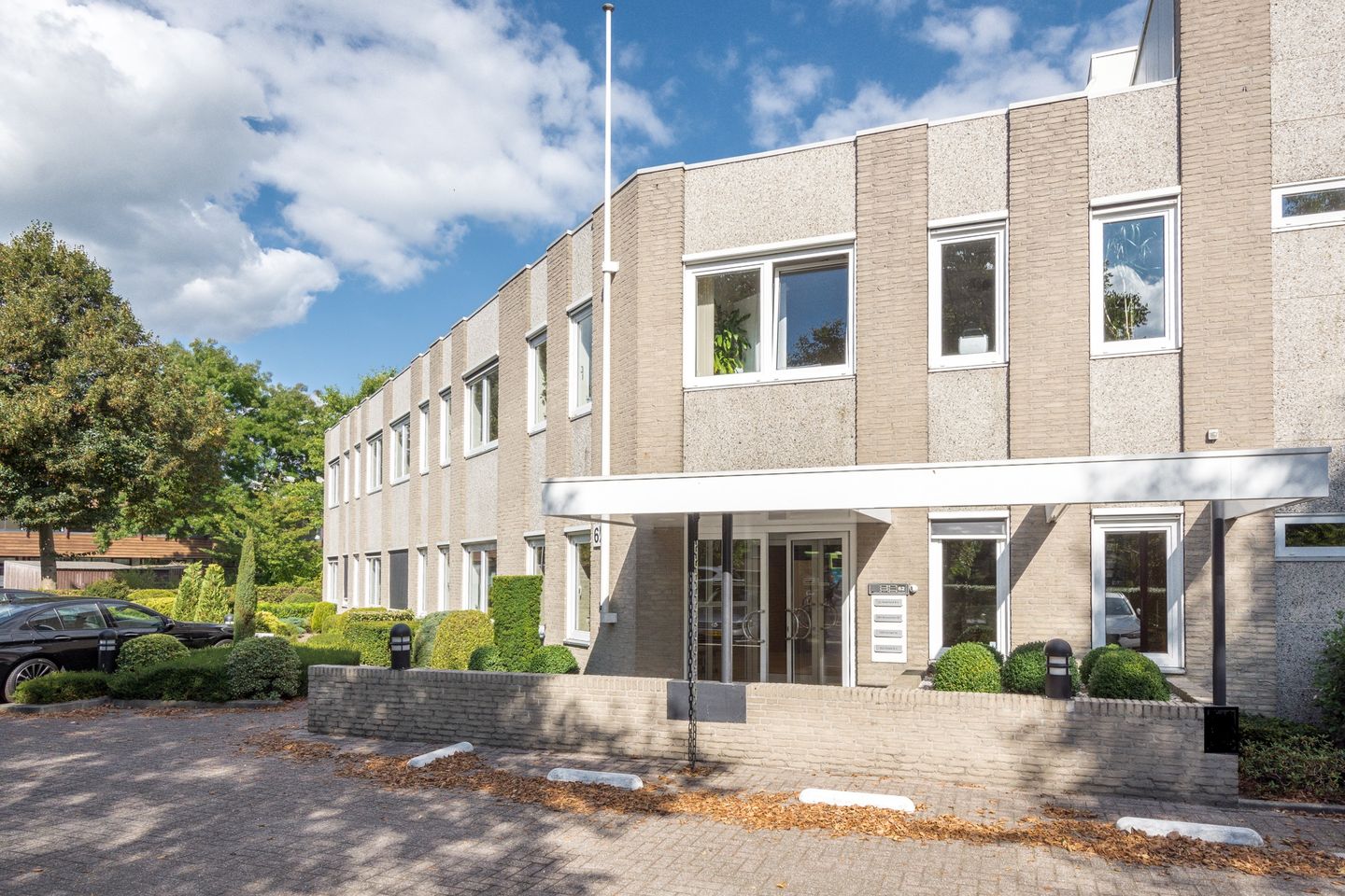 View photo 1 of Straatweg 62-A