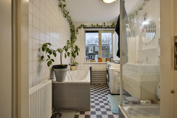 Photo 15 of Beeningerstraat 55-C