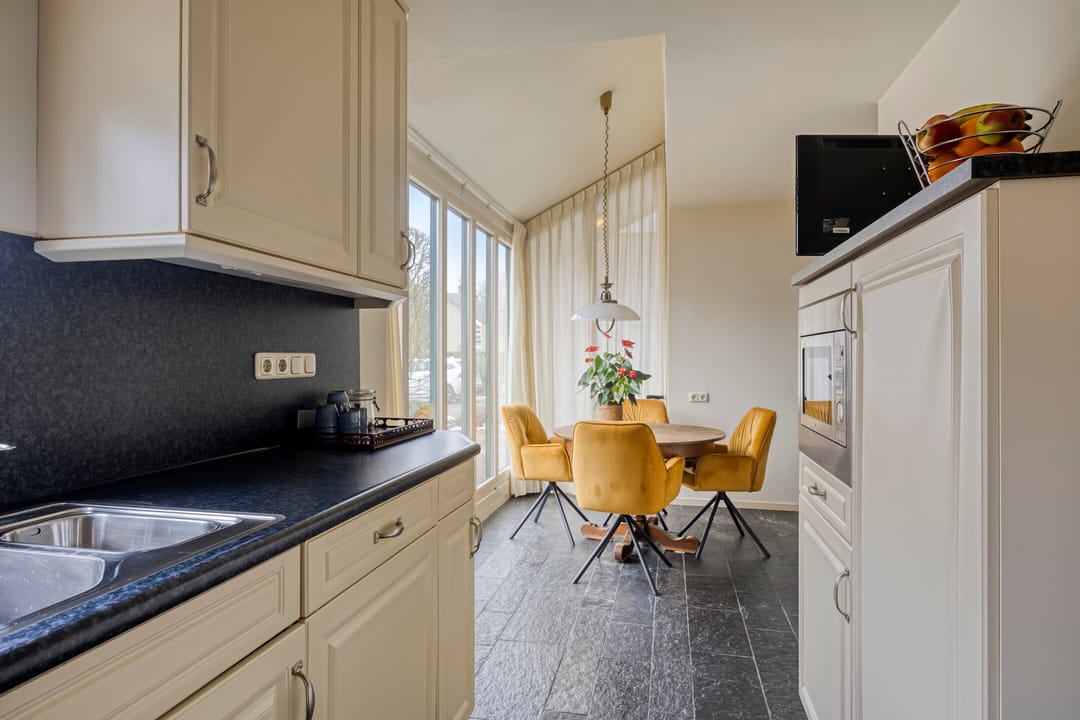 Photo 16 of Elzenlaan 17