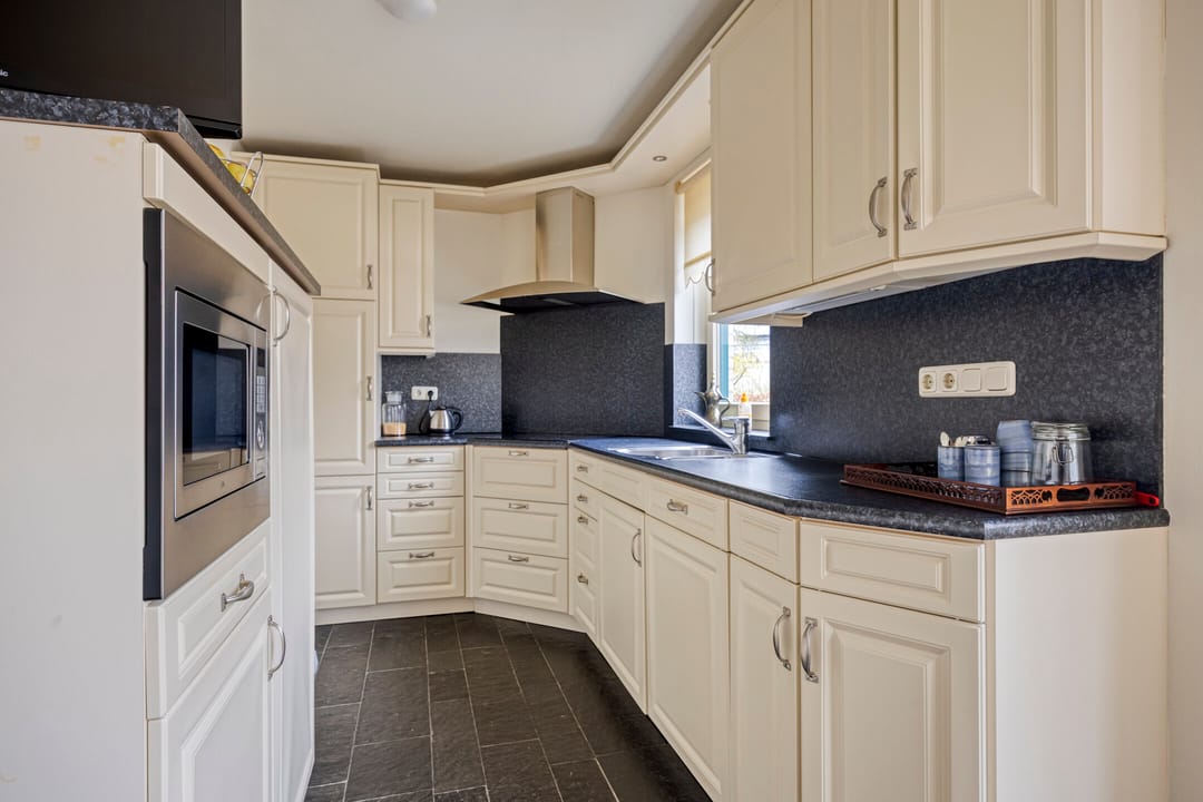 Photo 17 of Elzenlaan 17