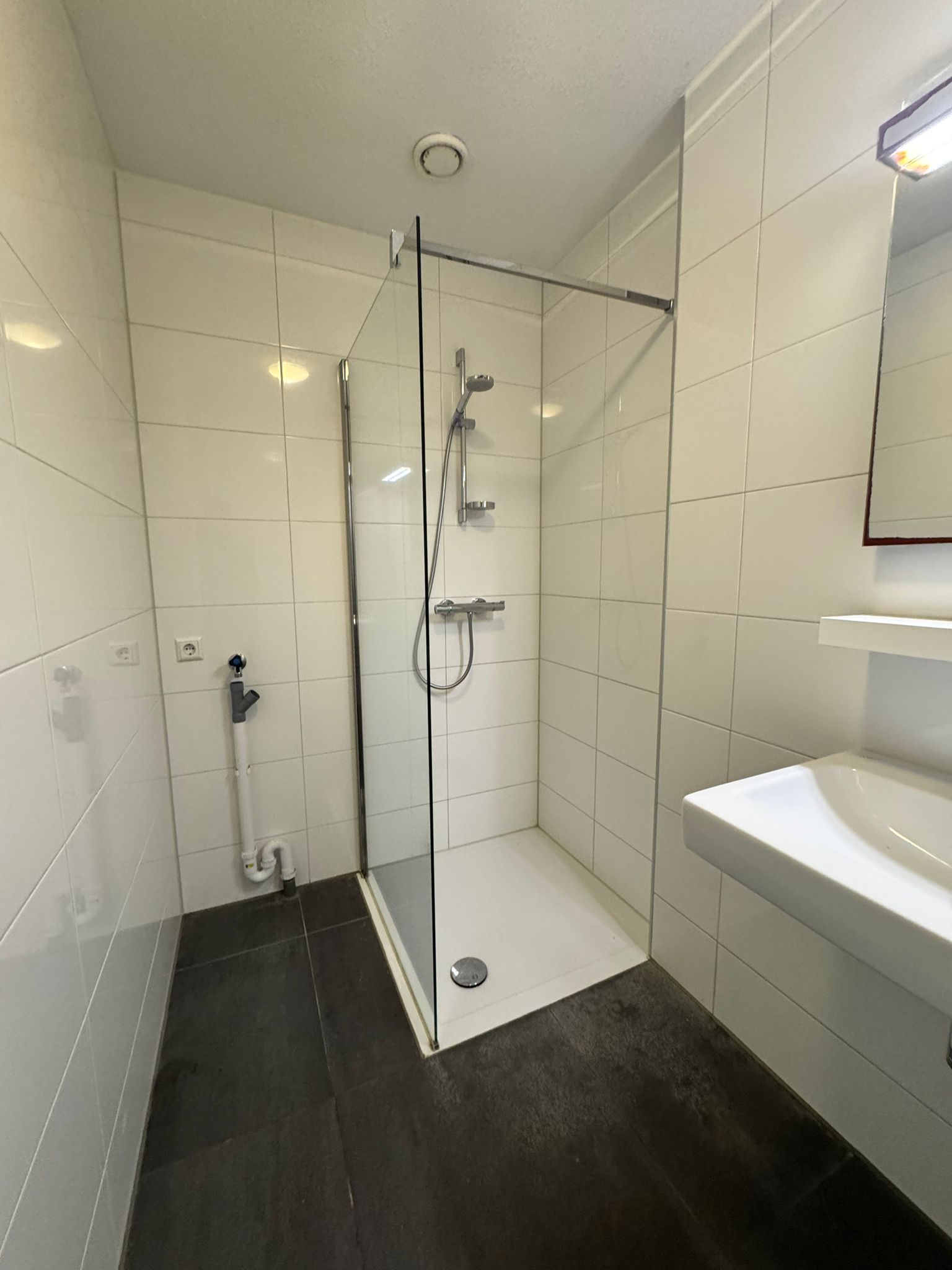 Photo 12 of Middenweg 9-2