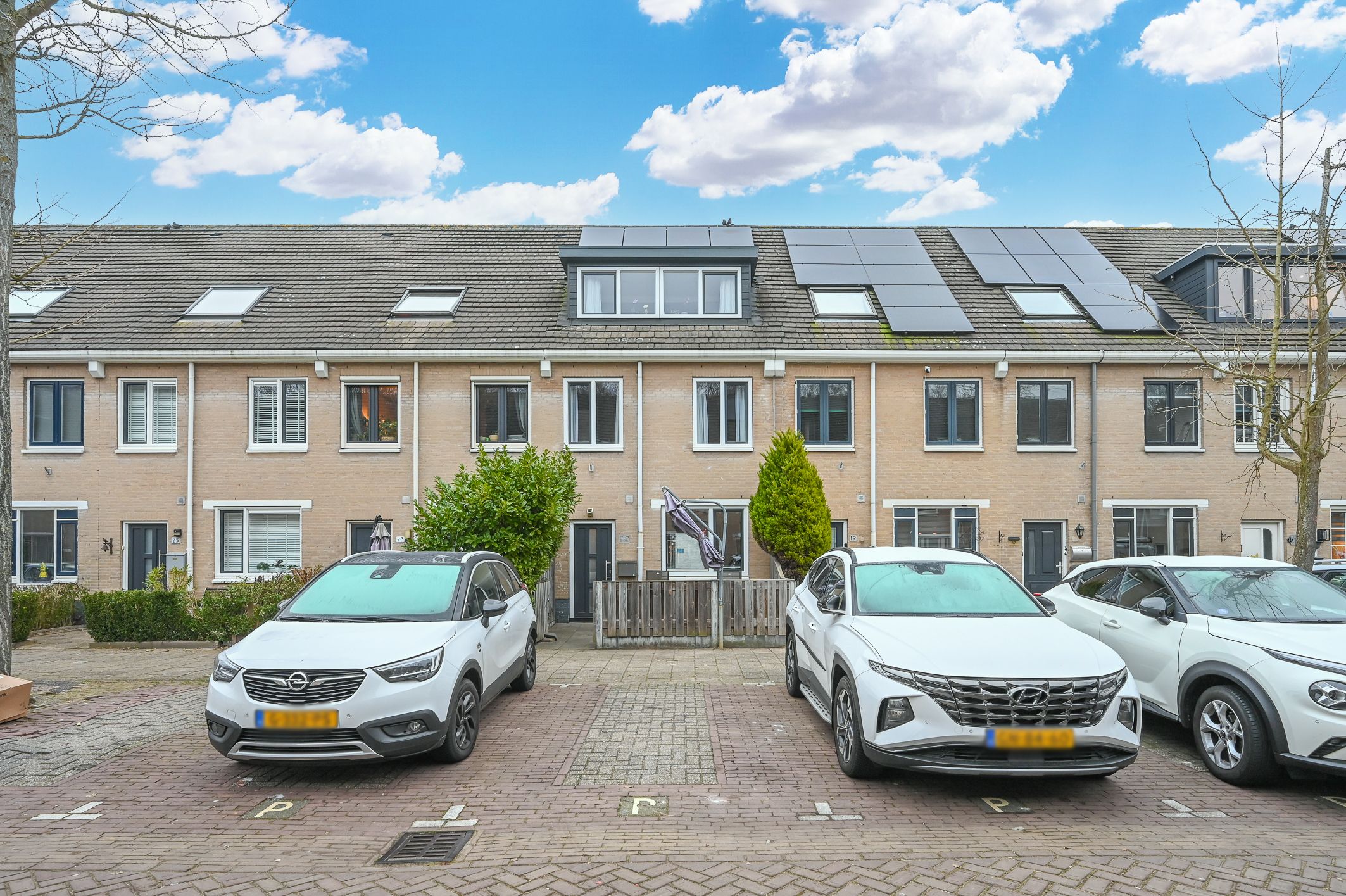 Dr. L.J. Rogierstraat 21 