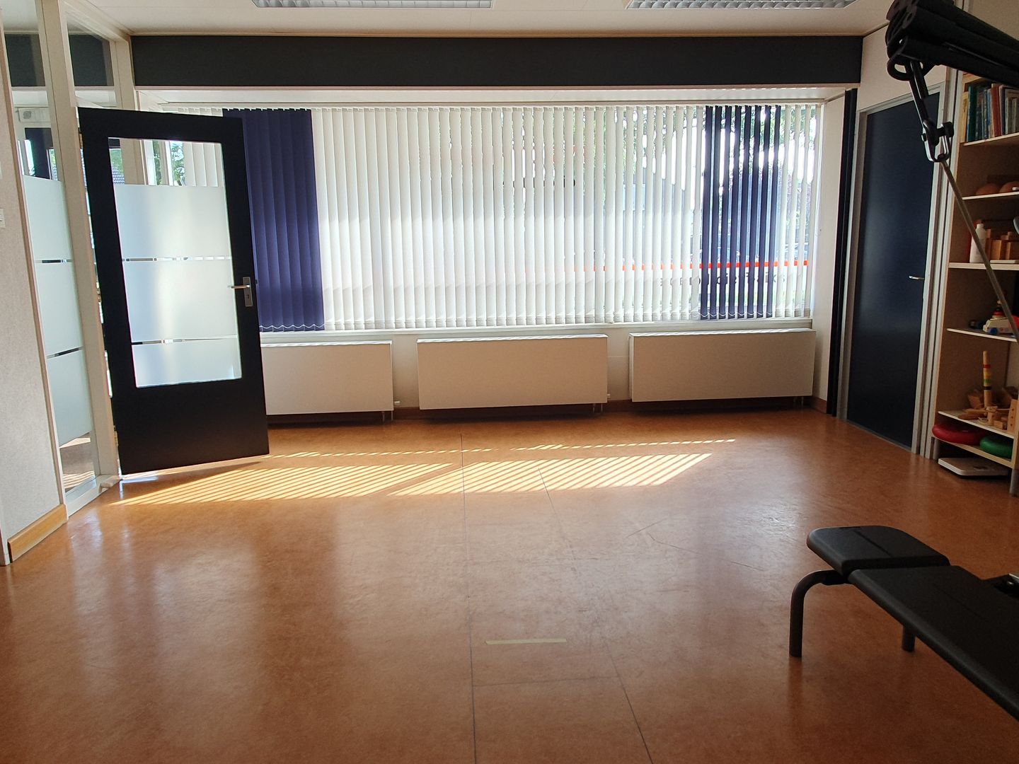 Bekijk foto 5 van Burgemeester van der Bruggelaan 1-A