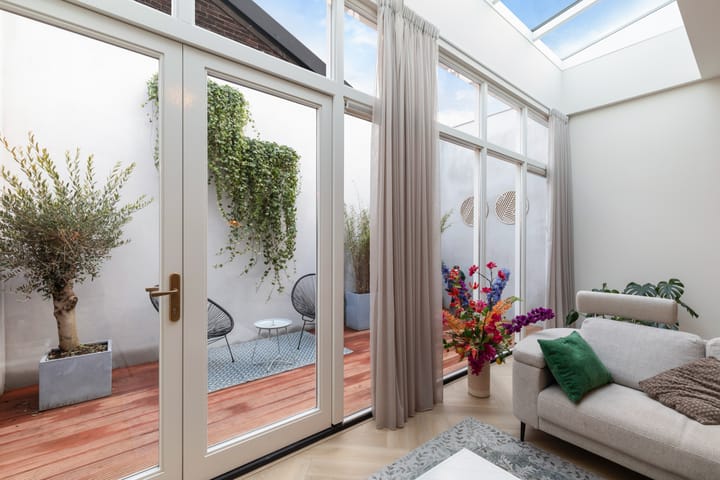 Graaf Jan van Nassaustraat 8-AR main image