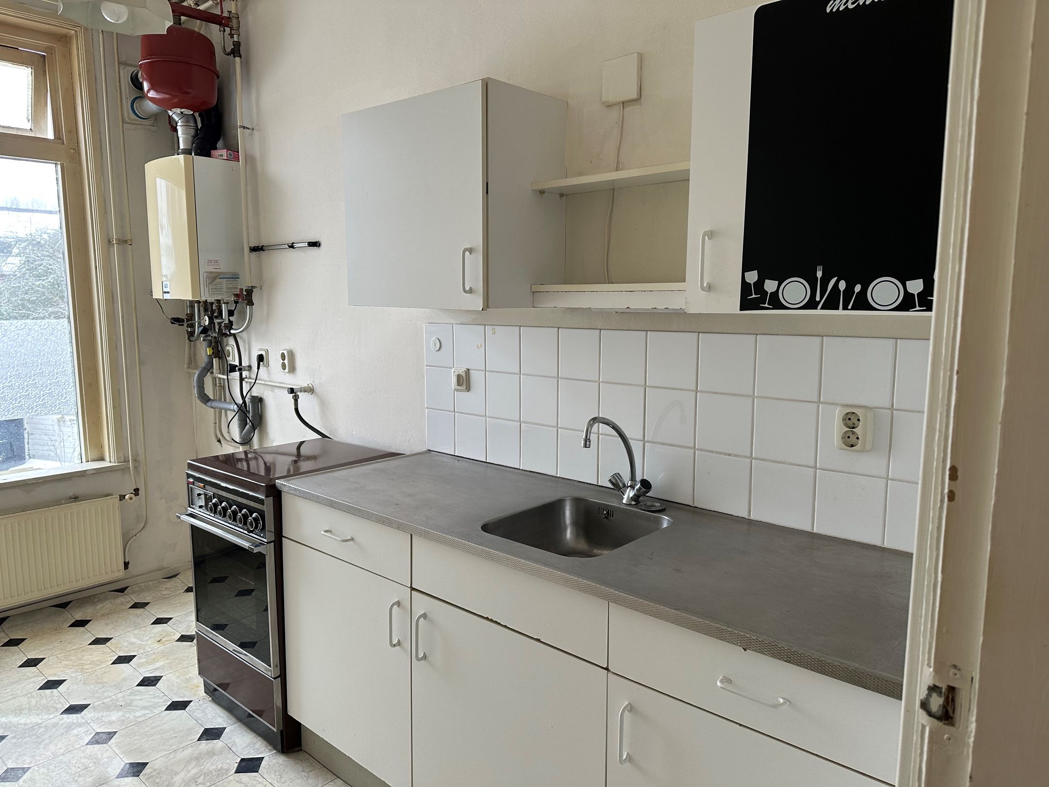 Photo 12 of Nassaustraat 3-A