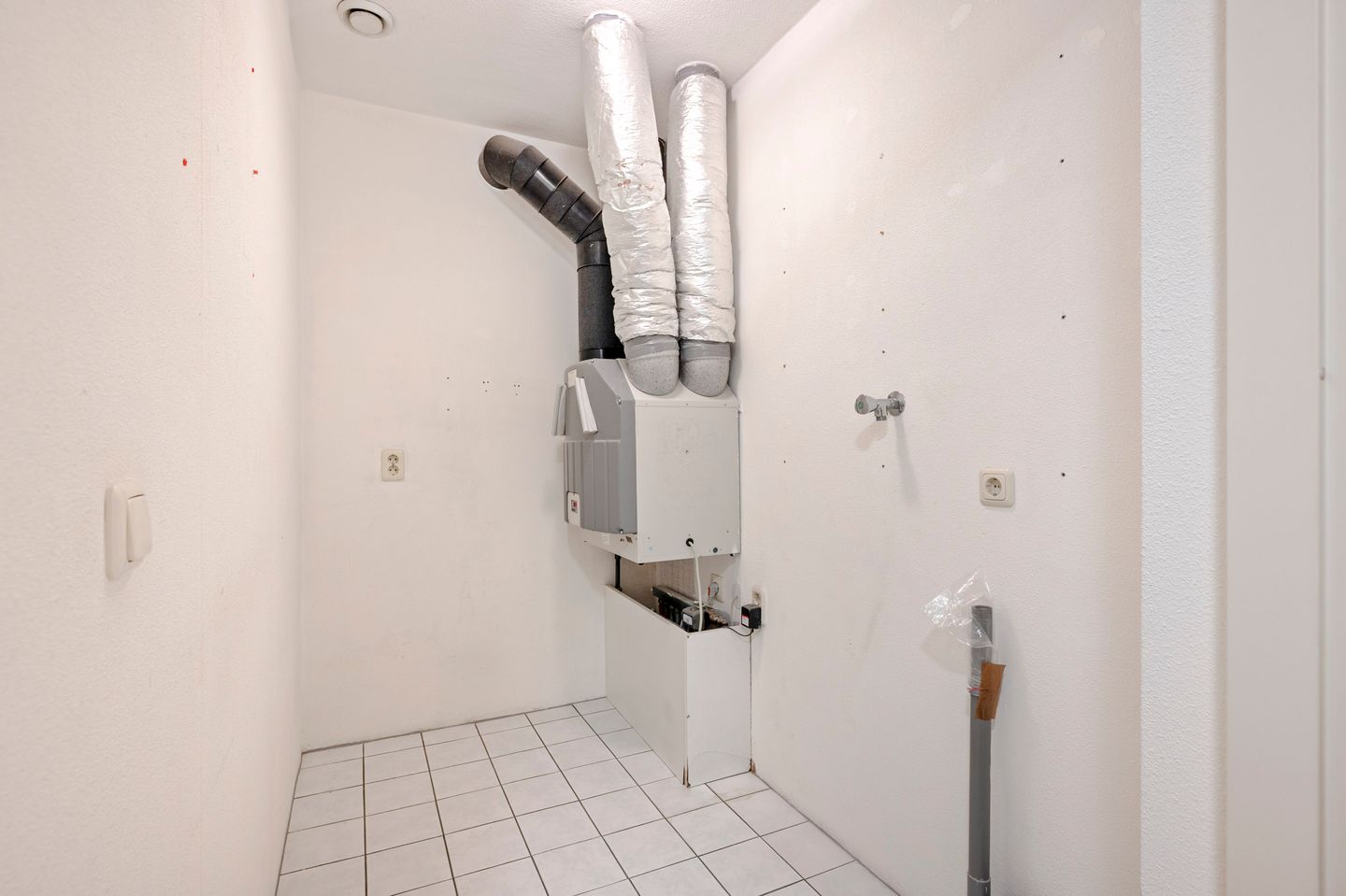 Photo 19 of Willy Dolsstraat 15