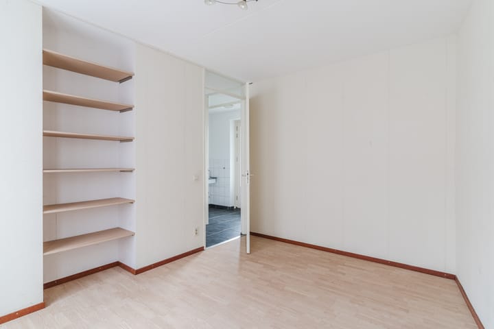 Photo 8 of Karel Mollenstraat Noord 25