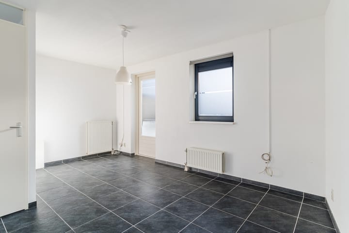 Photo 11 of Karel Mollenstraat Noord 25