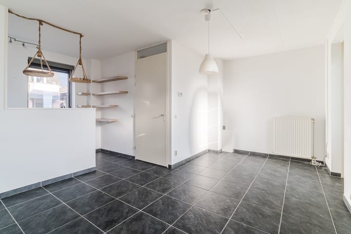 Photo 12 of Karel Mollenstraat Noord 25