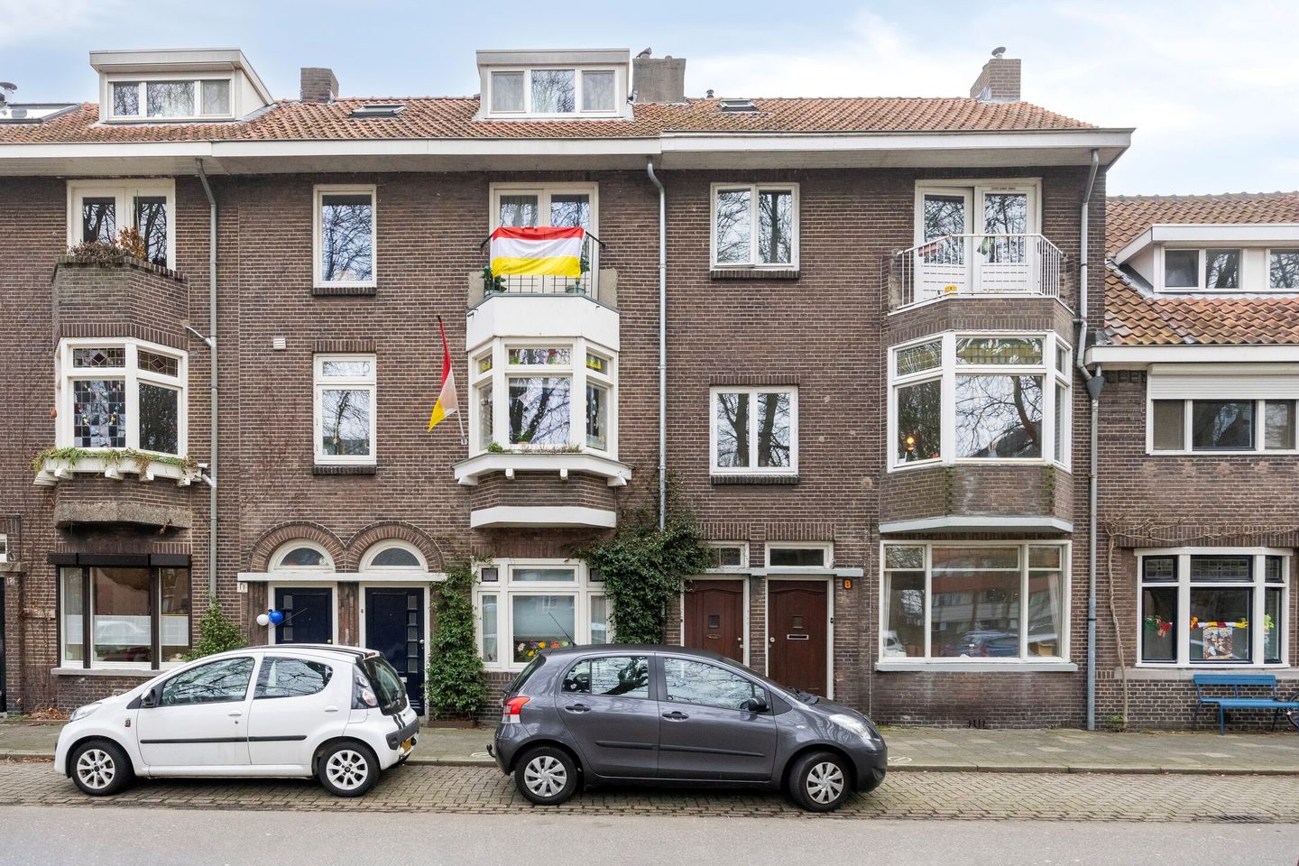 Bekijk foto 1 van Van der Weeghensingel 9