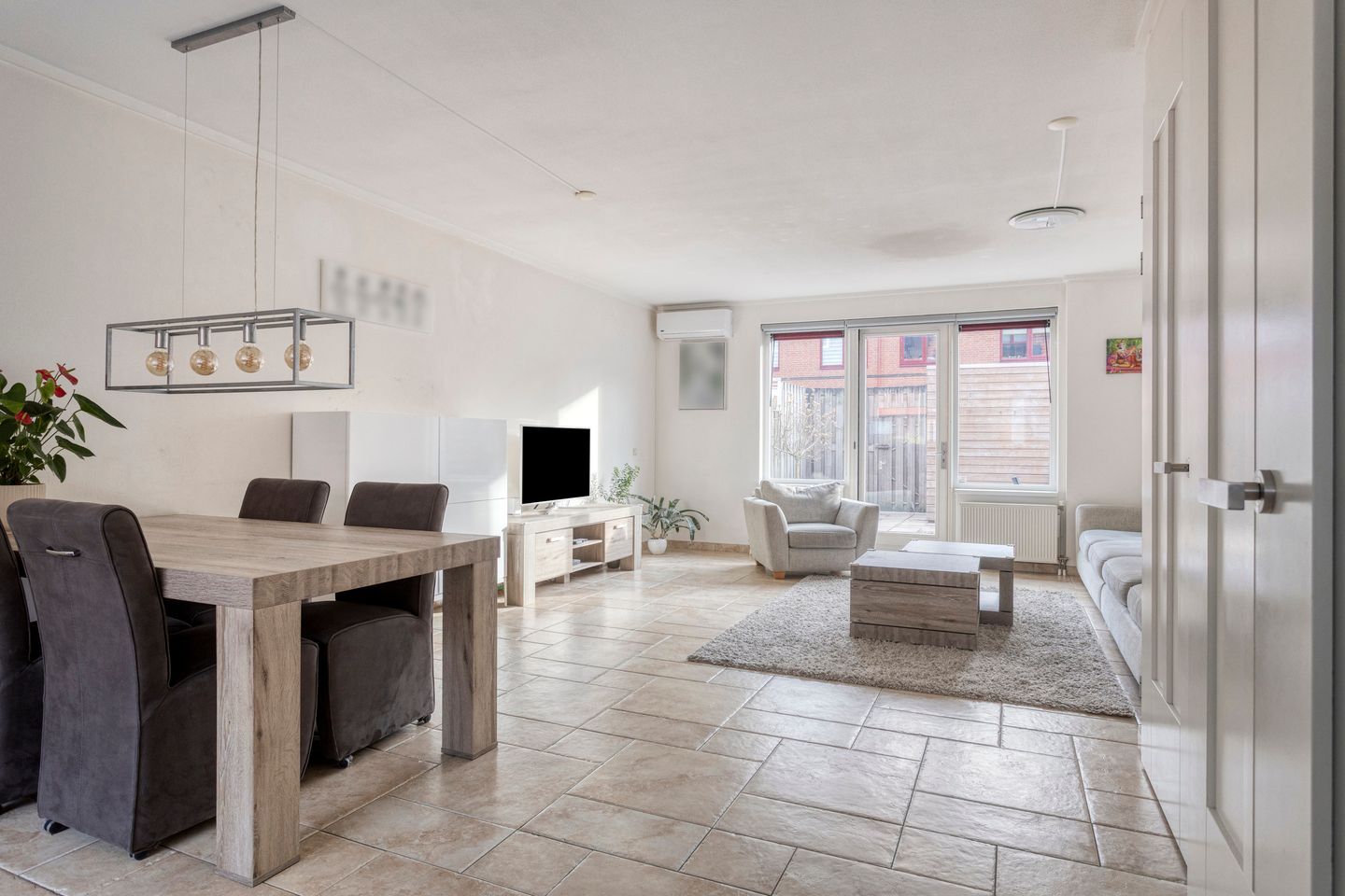 Photo 10 of De Does 4