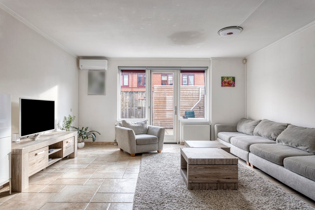 Photo 11 of De Does 4